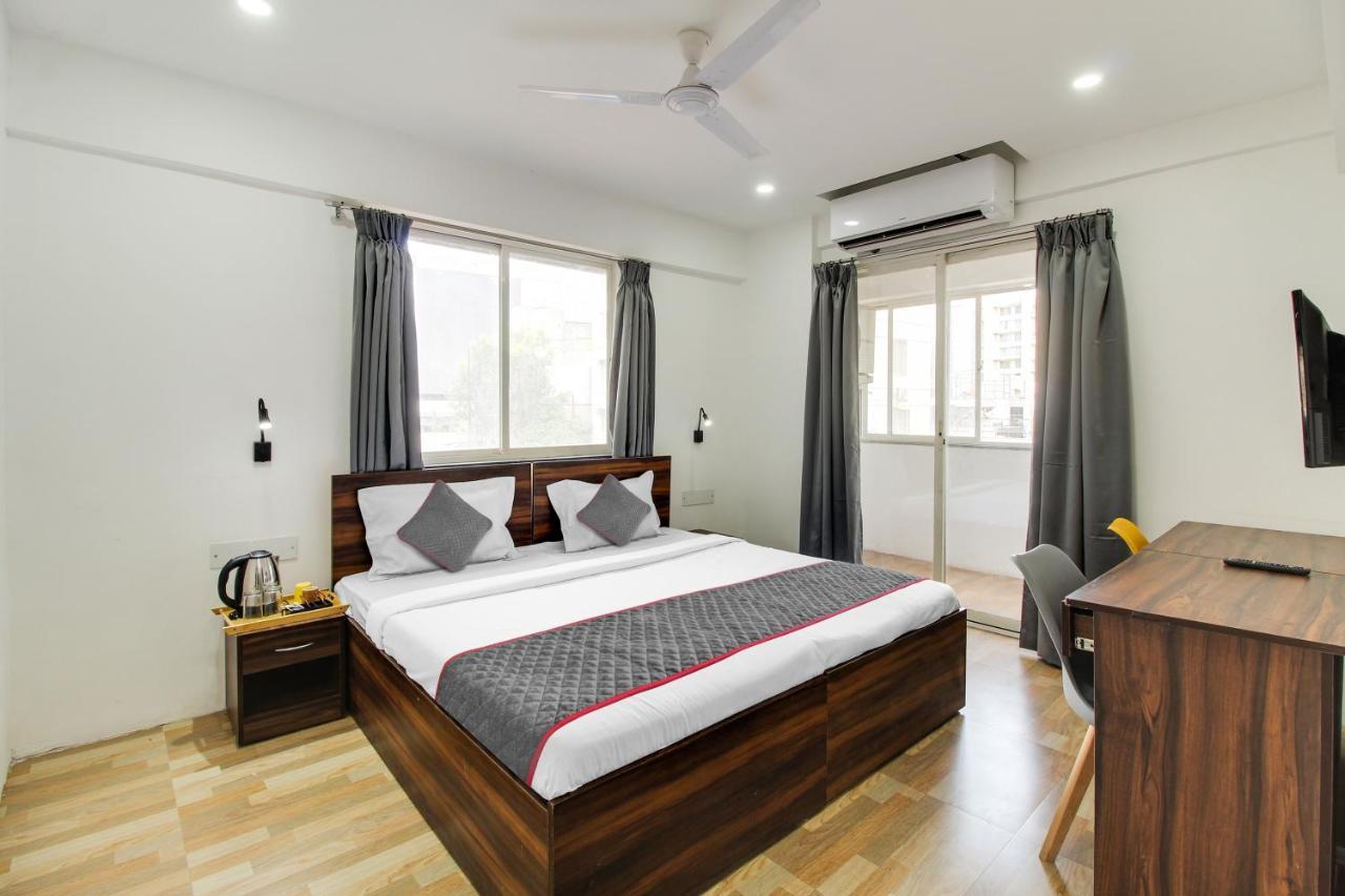 Hotel Super Oyo Townhouse 1237 Balewadi Méribel Village Exterior foto